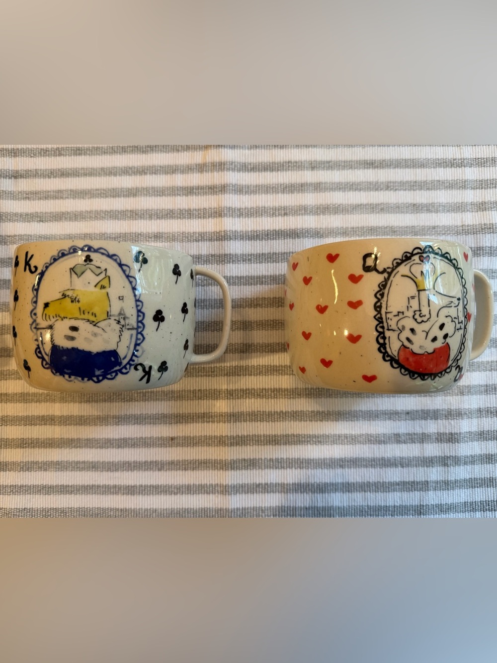 Anthropologie Mug Set/2 POPPY KING & QUEEN Clubs Hearts DOGS Poodle - Picture 5 of 8